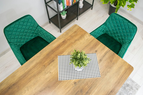 Krzesło NOLA - aksamit zielony / nogi czarne x 2